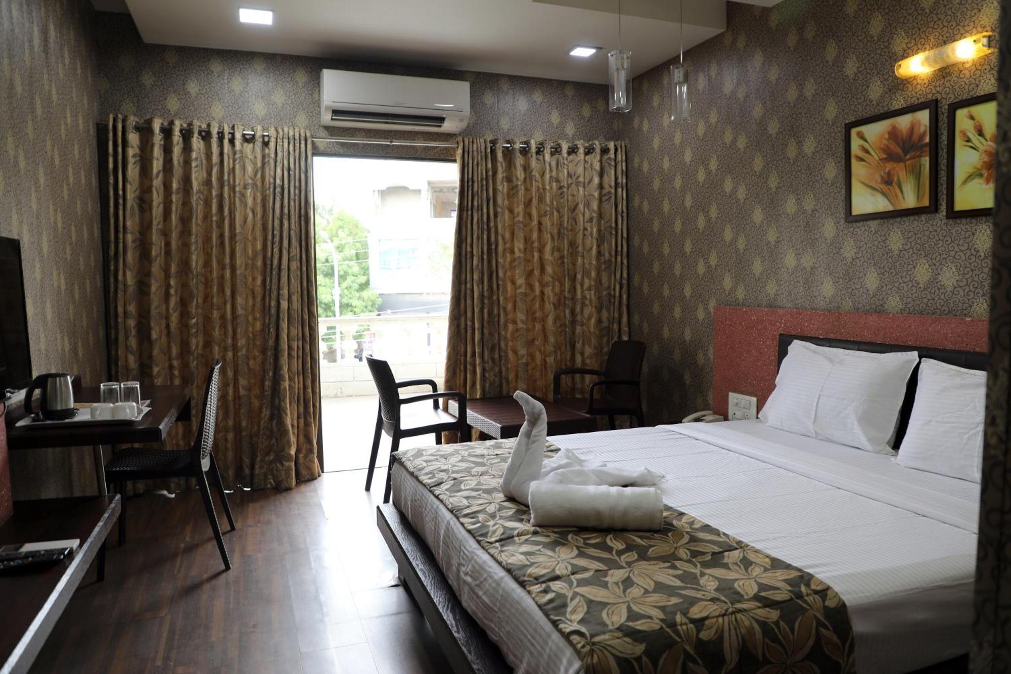 Hotel Pearls Aurangabad  Exterior foto