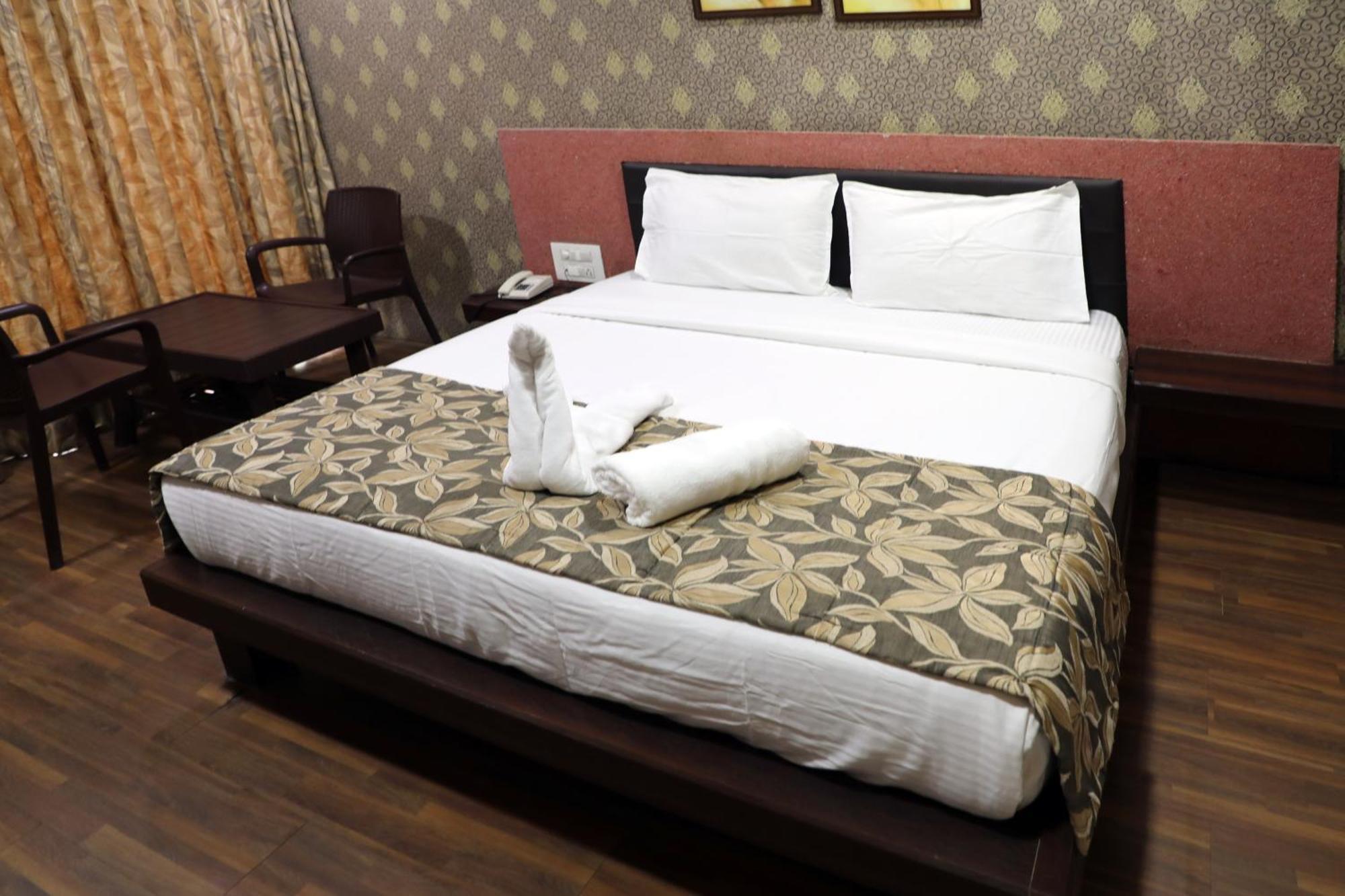 Hotel Pearls Aurangabad  Exterior foto