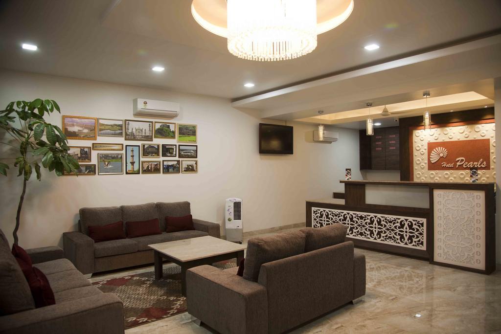 Hotel Pearls Aurangabad  Exterior foto
