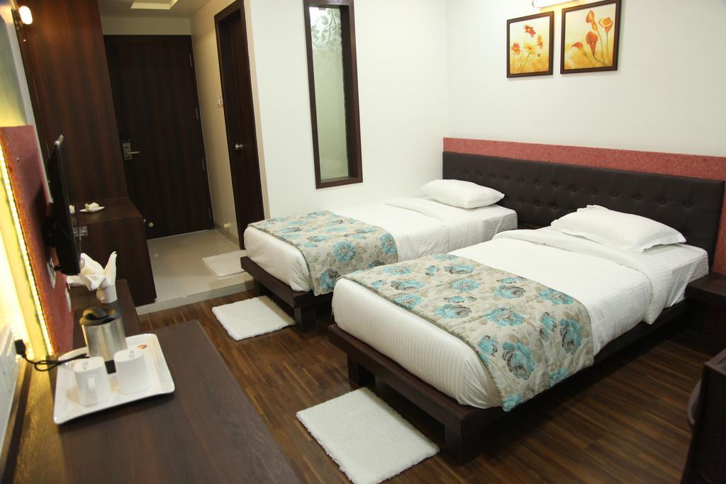 Hotel Pearls Aurangabad  Exterior foto