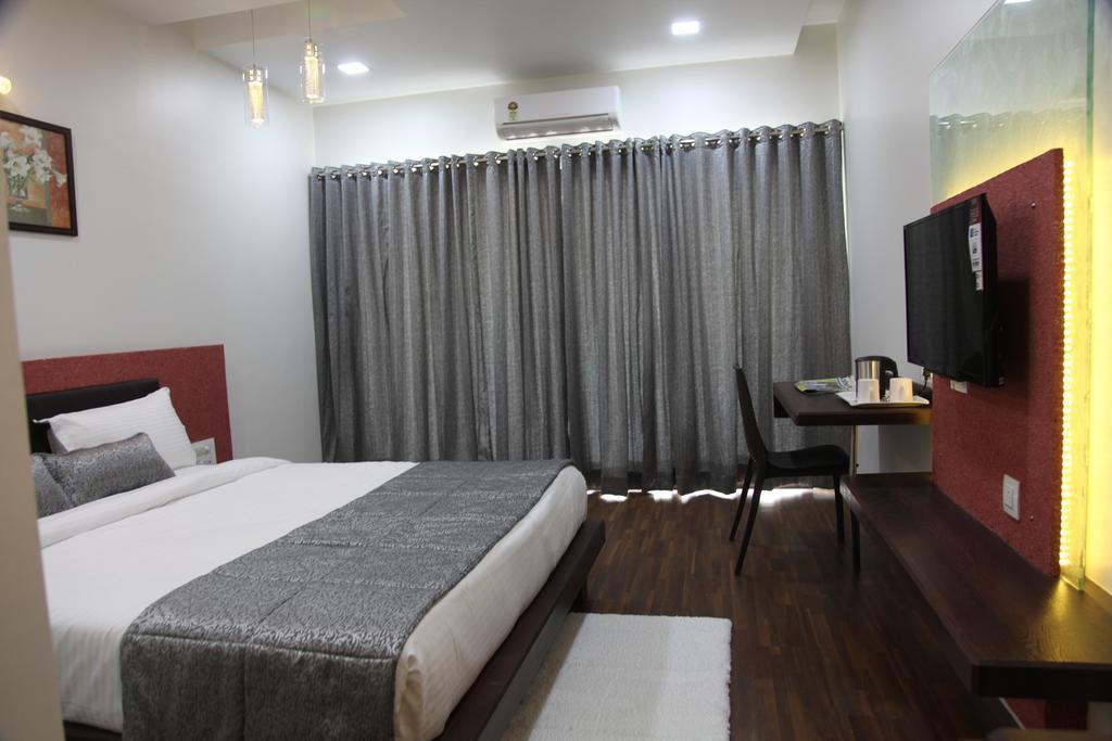 Hotel Pearls Aurangabad  Exterior foto
